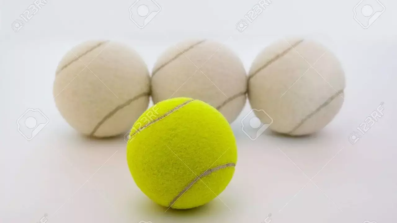 Wann wurden Tennisbälle gelb?